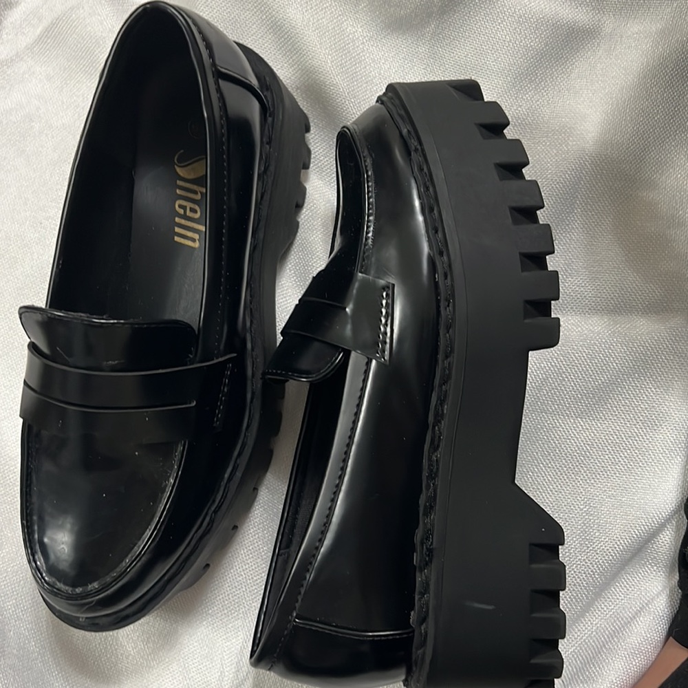 Loafers - Picture 2 of 3